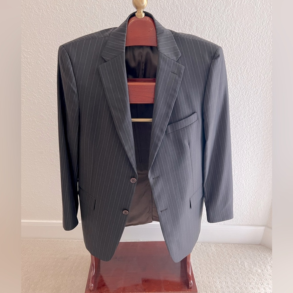 41R x 35 Brown Pinstripe Tommy Hilfiger Suit